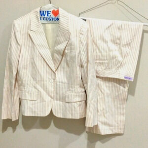 Vintage Tahari Pinstripe suit 12/14